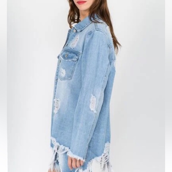 ShopEvelynne Light Blue Distressed Jean Jacket NEW! Never worn - Picture 3 of 5